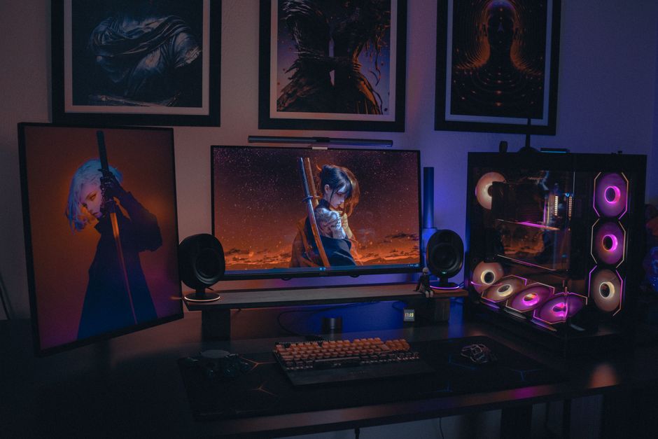 Baldur's Gate 3 fantasy character, video game over-the-shoulder camera, PC gaming setup