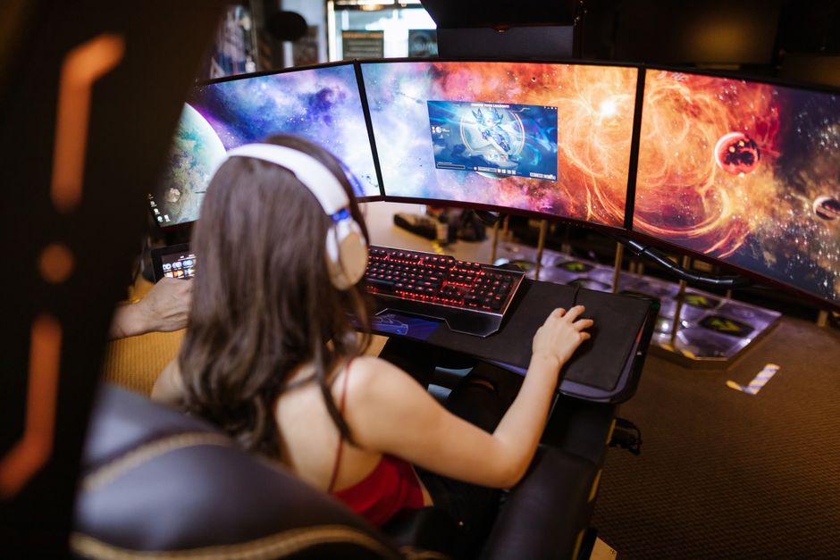 spaceship cockpit, space fighter game, gaming pc setup