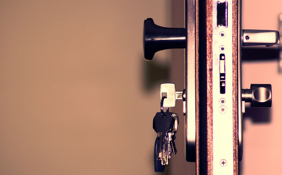 locked server rack door, two keys on keyring