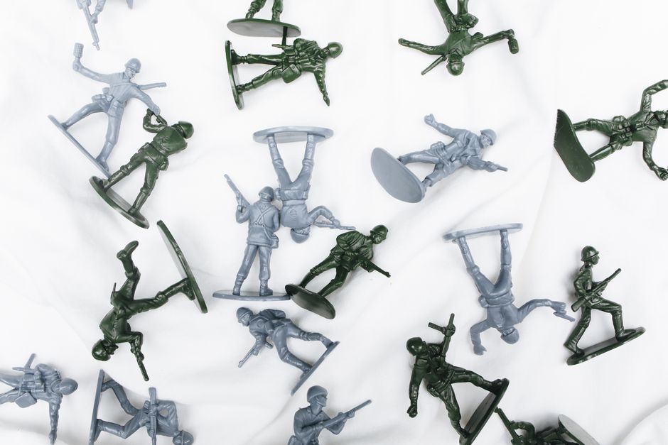 warhammer miniature figurine, tabletop wargame battlefield